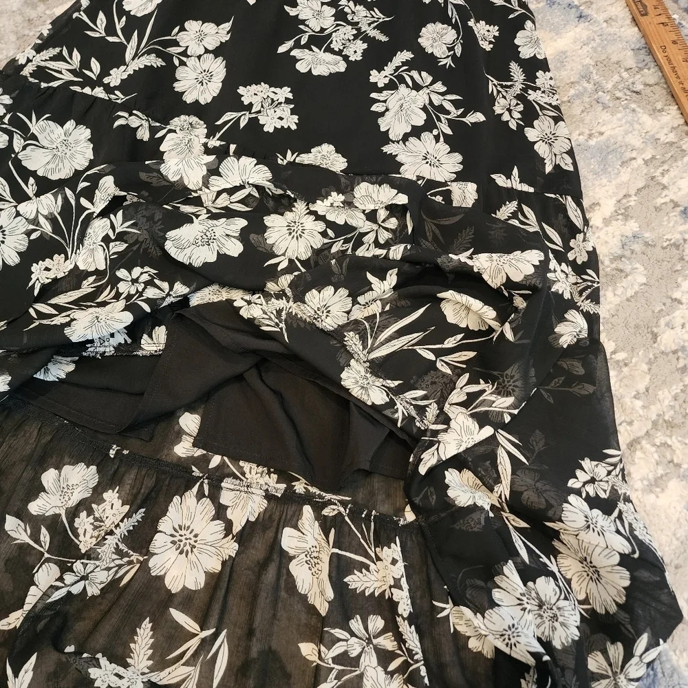 J. Crew midi dress. Ruffle hem. Black white floral. Size 12P - Picture 5 of 15
